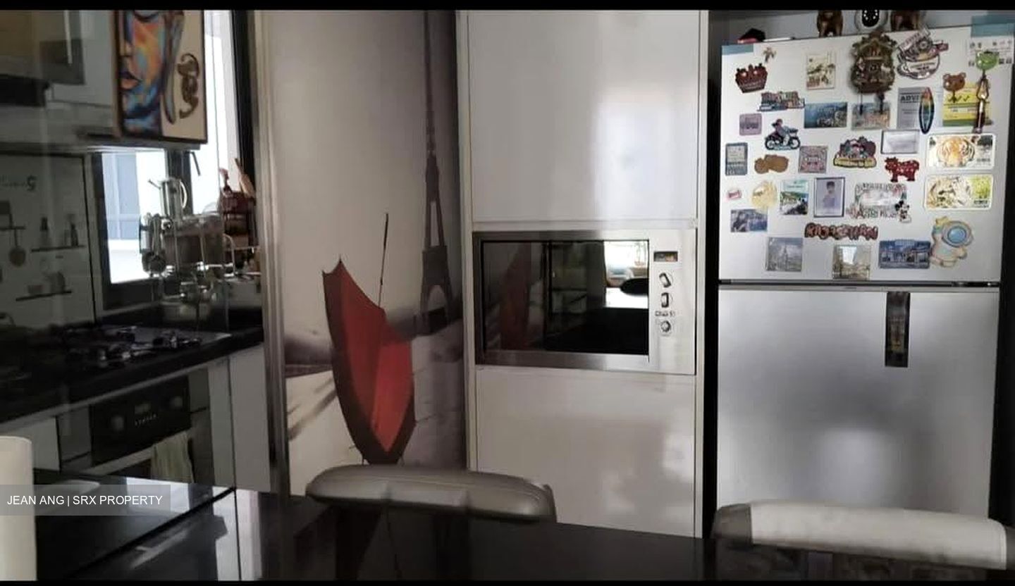 Waterfront Isle (D16), Condominium #609116111